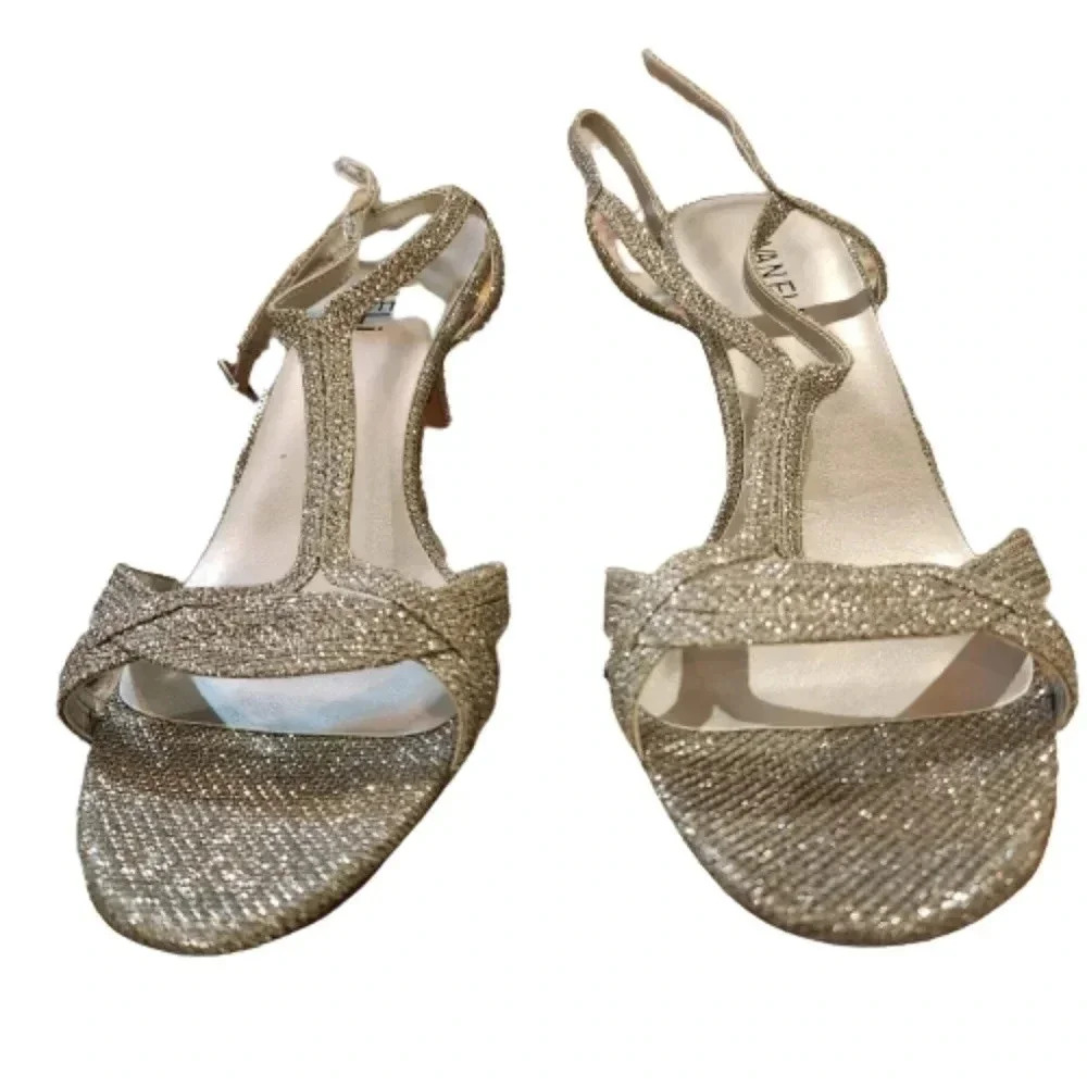 NWT In Box Vanelli silver "Maxine" kitten heels Size 9.5 - Picture 3 of 7